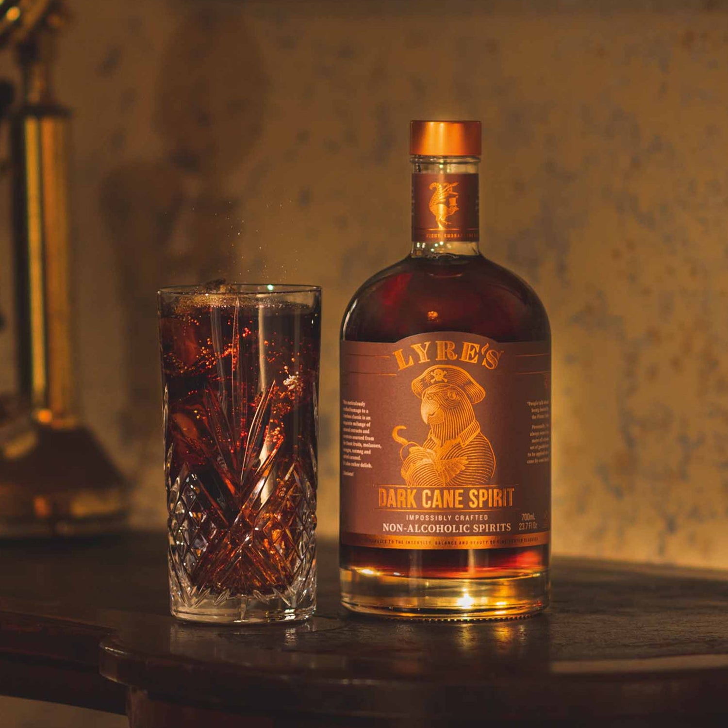 Lyre's non-alcoholic Dark Rum & cola