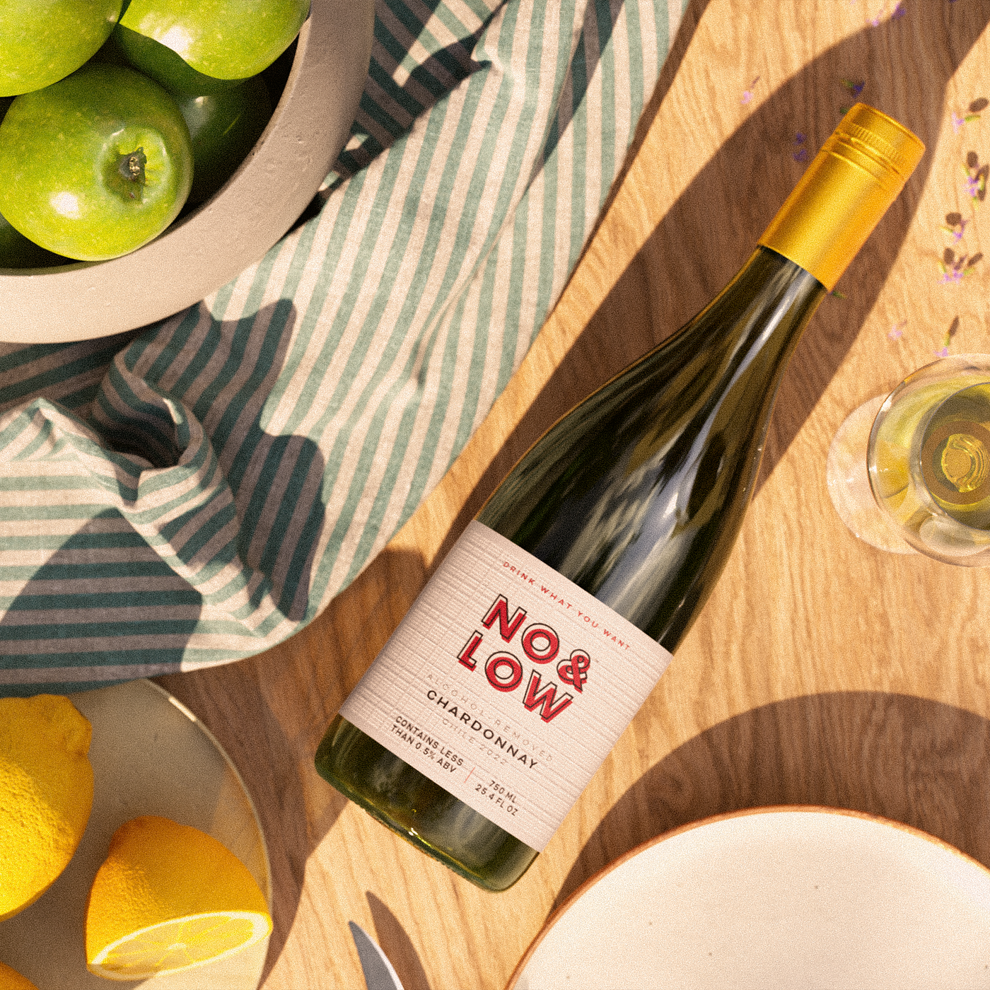 No & Low non alcoholic Chardonnay white wine alternative